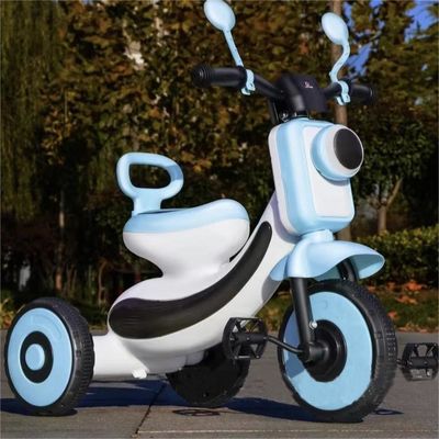 ライト ミュージック 閃く車輪 子供の3輪式ベビーペダル自転車 2-4歳