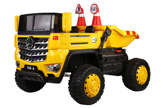 カートンサイズ 136*76.5*53 多機能 キッズ リモコン 建設 トラック 車 玩具