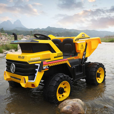 ユニセックス 4X4 電動車 子供向け リチャージ可能なバッテリー トラック 性別中立