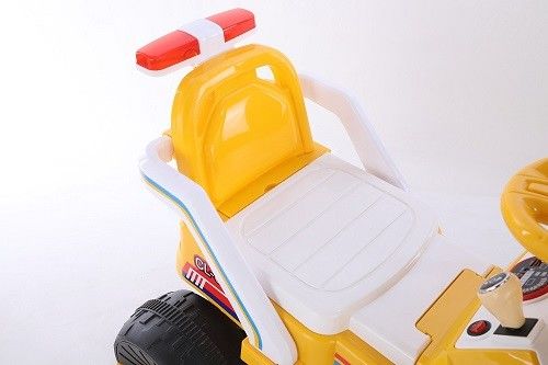 子供の電動玩具 バッテリー駆動砂掘り機 エンジニアリング 車に乗るPPプラスチック