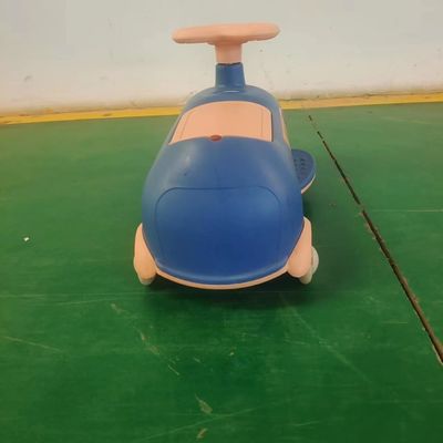 緑色 プラスチック グレード ハッピー ベビー バランス 車 子供 の 玩具 車に乗る 直接 割引