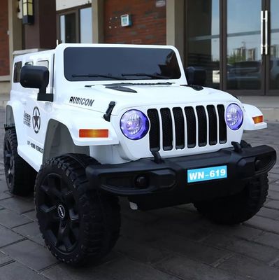 音楽とリモコン 4ホイール 子供用のおもちゃ車 12Vモーター 梱包 110X60X48