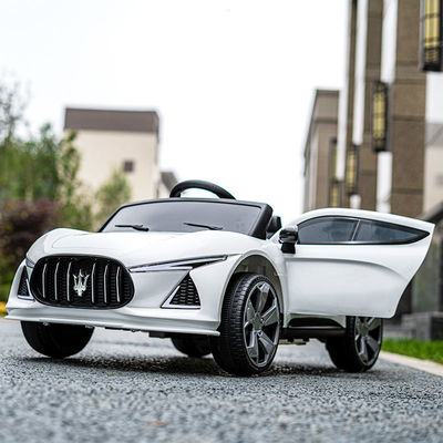 14kg 総重量 玩具の乗車 多機能の子供用電動車 LED音楽