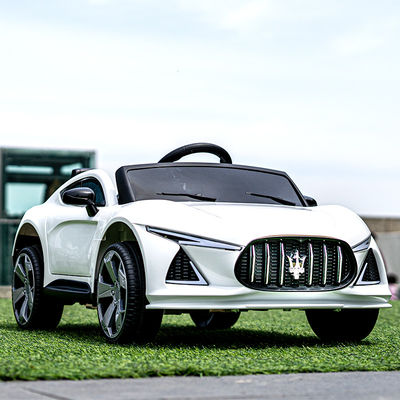 14kg 総重量 玩具の乗車 多機能の子供用電動車 LED音楽