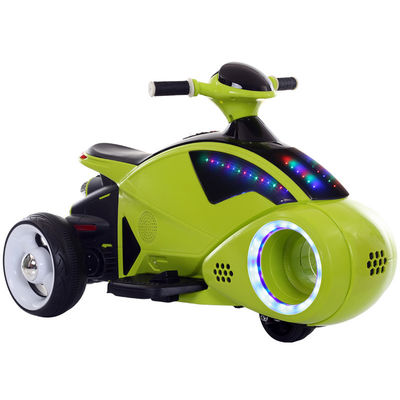 玩具 の 3 輪 の 子供 の 電動 バイク に 乗っ て ください