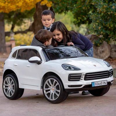 リモコンと音楽 電気玩具車に乗る 子供向け ユニセックス バッテリー