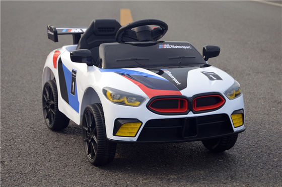 リモコンとライトライドの子供用電気自動車 カートンサイズ85*45*255