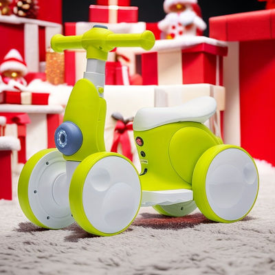 音楽付きの子供用電気自動車 年齢範囲 5-7 カートンサイズ 39*31*20cm 音楽乗車