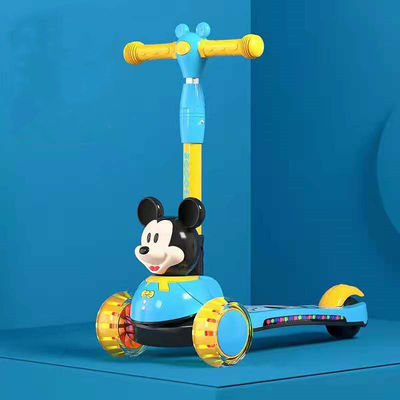 PUフラッシュホイール音楽と折りたたみの機能を持つスクーターカーでプラスチック子供たちのドライブ