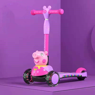 折りたたむ機能音楽照明とPUホイールと子供ペダルスケートボードスクーター車