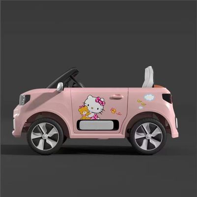 幼稚園のリモコンを搭載した子供のための12Vのおもちゃ車でプラスチック式電気ドライブ