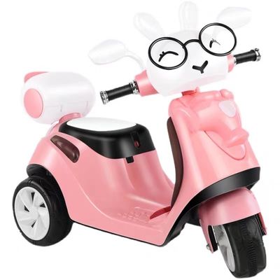 幼稚園音楽と照明を備えたプラスチック製PP 子供用電気自動車 380 モーター