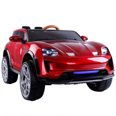 2〜4歳 年齢範囲 リモコンと革のシートのオプションで電動車に乗る