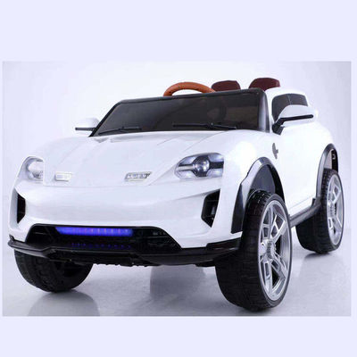 2〜4歳 年齢範囲 リモコンと革のシートのオプションで電動車に乗る