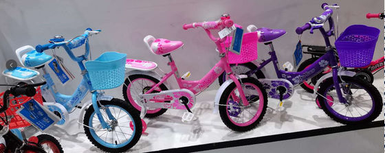 4〜14歳 年齢 2023 16インチペダル2輪自転車 2つのネイルスタンドとプラスチックフェンダー