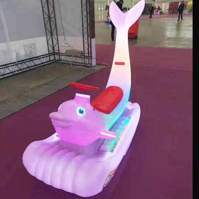ユニセックス エレクトリック・ライド・オン・カー 子供と大人のための 鮮やかなイルカの遊園地